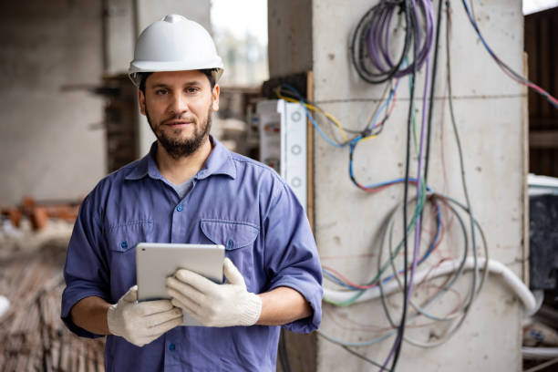 Best Circuit Breaker Repair  in Dinuba, CA